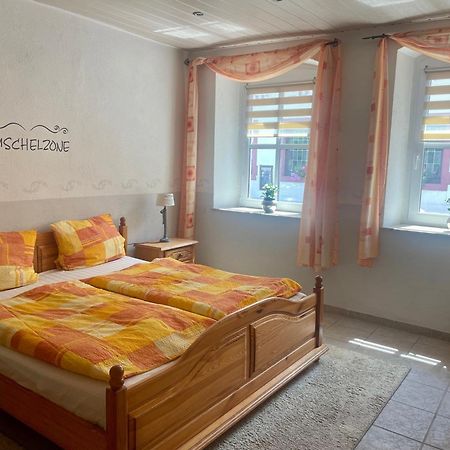 Ferienwohnung Minnies-Schiefertraum Brauneberg Exterior photo
